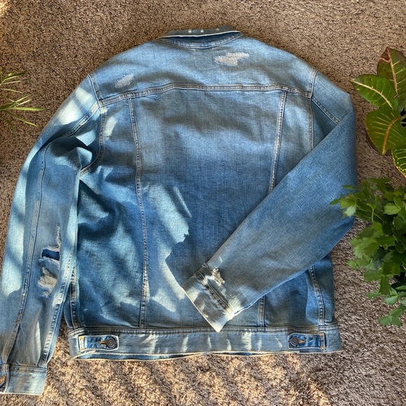Old Navy Light Blue Washed/Ripped Jean Jacket - Picture 6 of 10